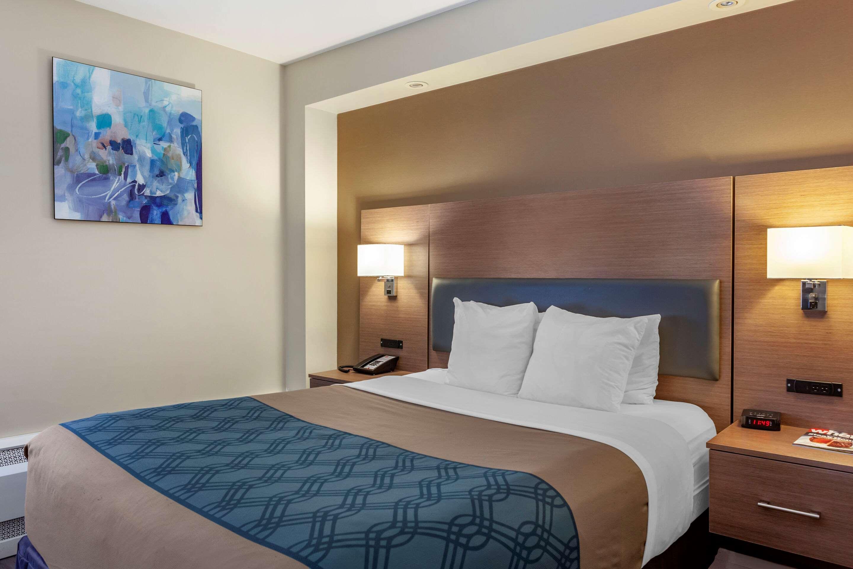 Econo Lodge Inn & Suites Downtown Toronto Exterior foto